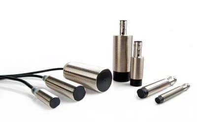 Omron E2BM12KS04WPB12M Endüstriyel Sensörler