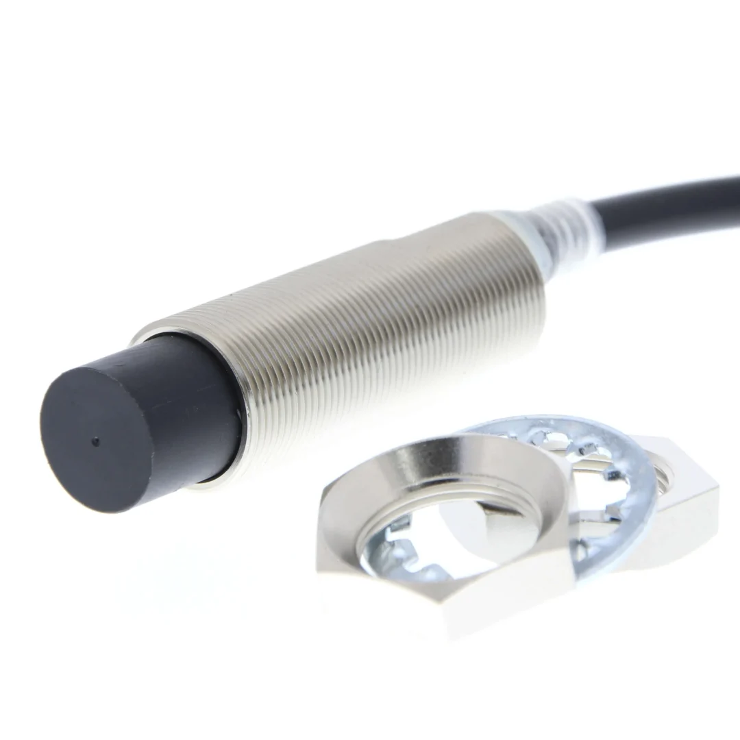 Omron E2E-X20MD1L18-TR 2M