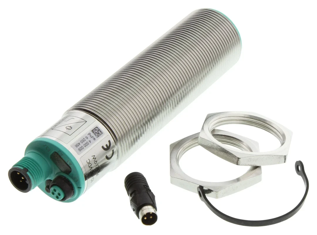 Pepperl Fuchs 104093 – UC2000-30GM-IUR2-V15 Endüstriyel Sensörler