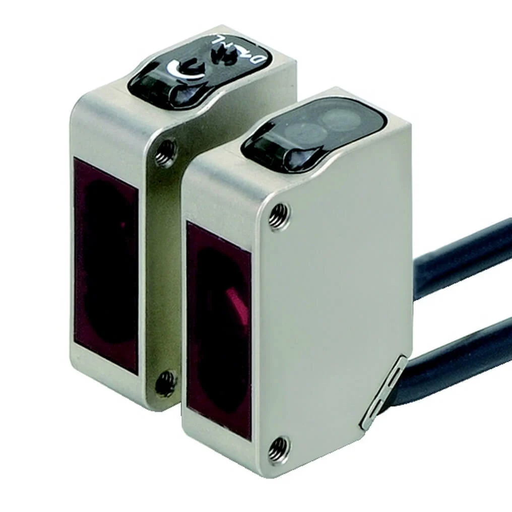 Omron E3ZM-T63 2M